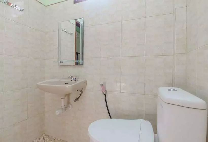 ペンション Reddoorz Syariah @ Iboih Beach Sabang