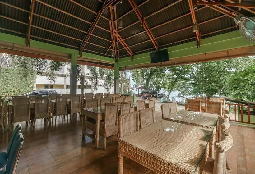 ペンション Reddoorz Syariah @ Iboih Beach Sabang