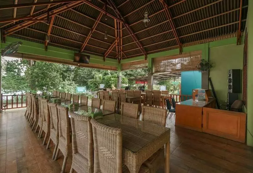 ペンション Reddoorz Syariah @ Iboih Beach Sabang