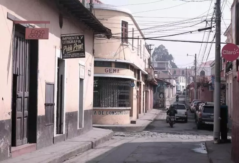 هاستل Casa Seibel