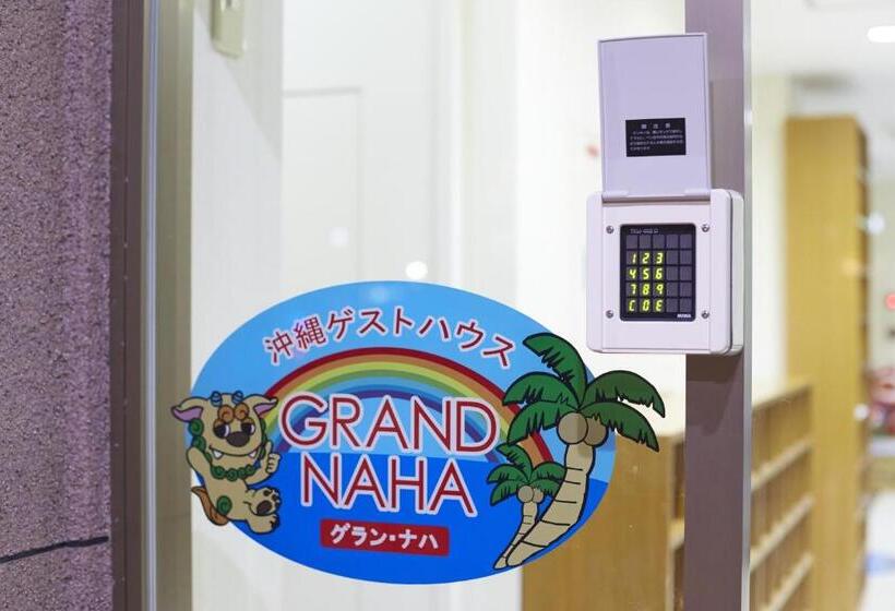 הוסטל Guest House Grand Naha