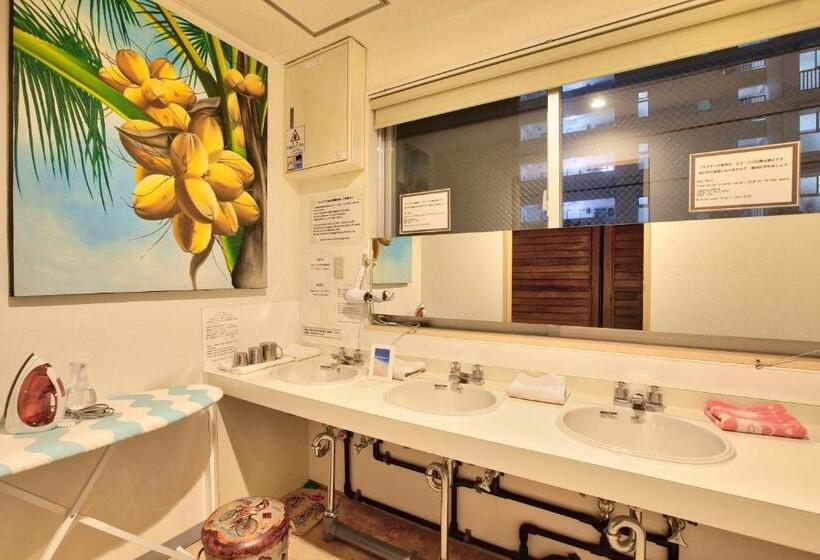 הוסטל Guest House Grand Naha