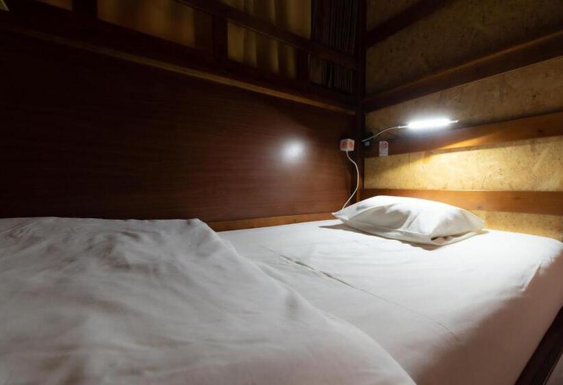 הוסטל Guest House Grand Naha