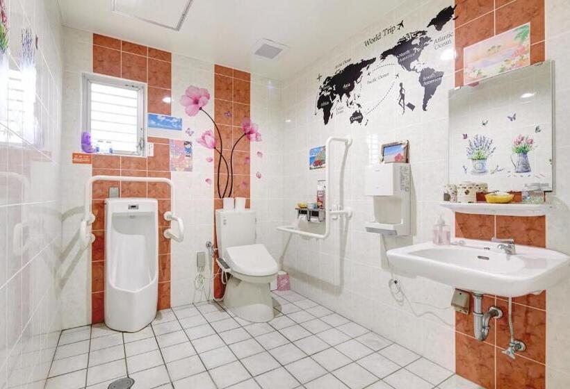 הוסטל Guest House Grand Naha