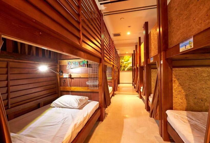 הוסטל Guest House Grand Naha