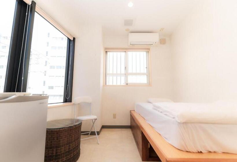 הוסטל Guest House Grand Naha