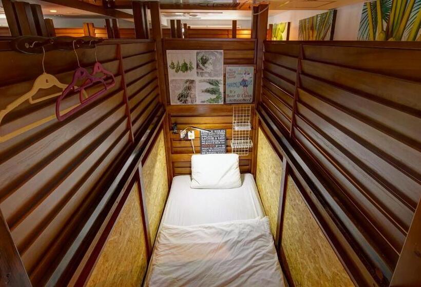 הוסטל Guest House Grand Naha