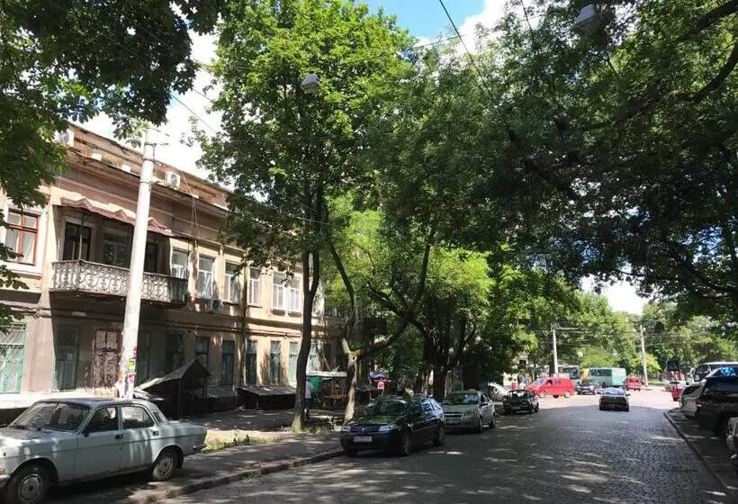 Apartments Near Deribasovskaya