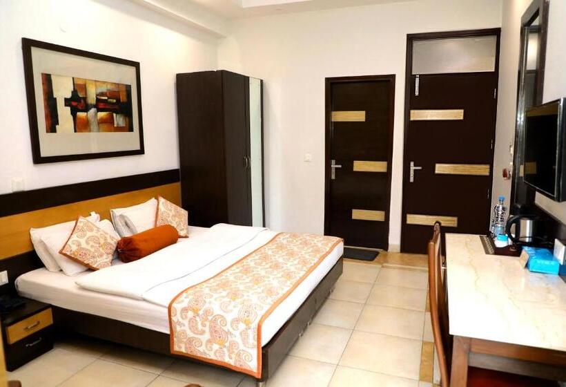 Bed and Breakfast Indee Home