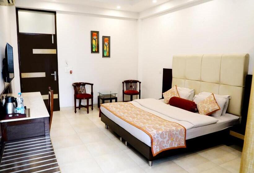 Bed and Breakfast Indee Home