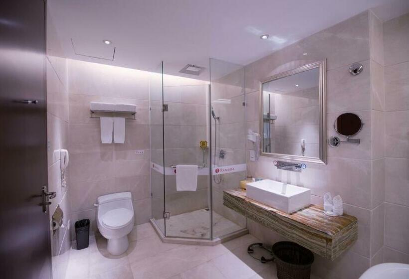 בית מלון כפרי Ramada Shenzhen Baoan