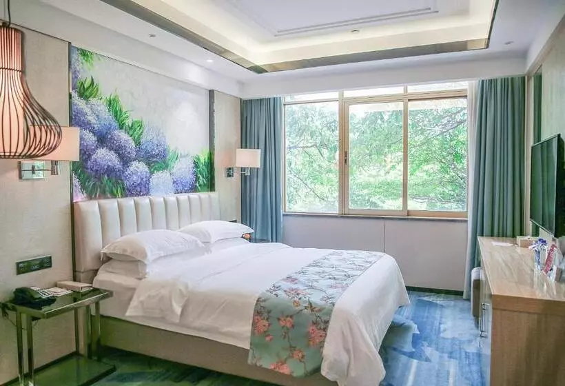 Hotelli Ramada Shenzhen Baoan