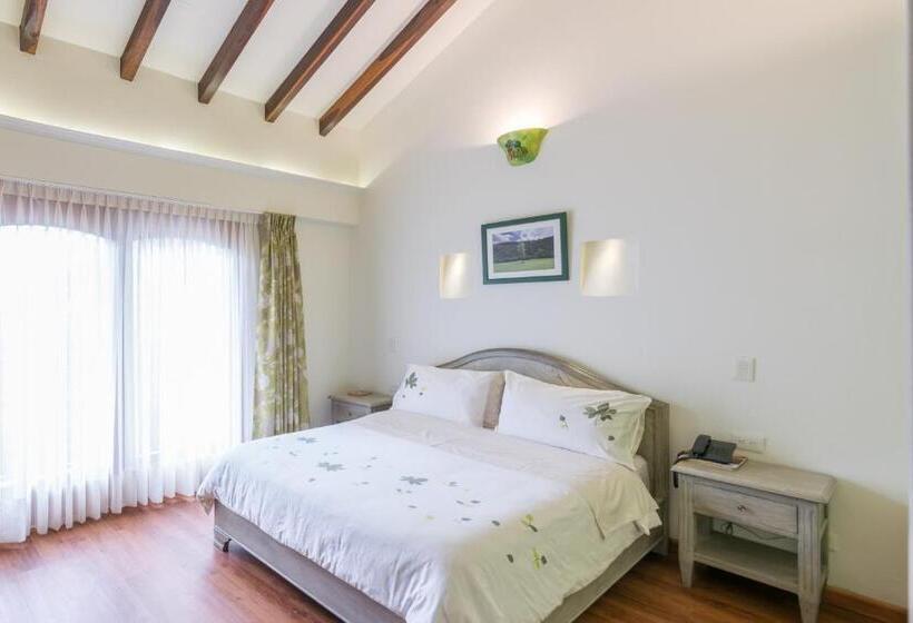 La Casa Del Arbol Hotel Boutique Villa De Leyva