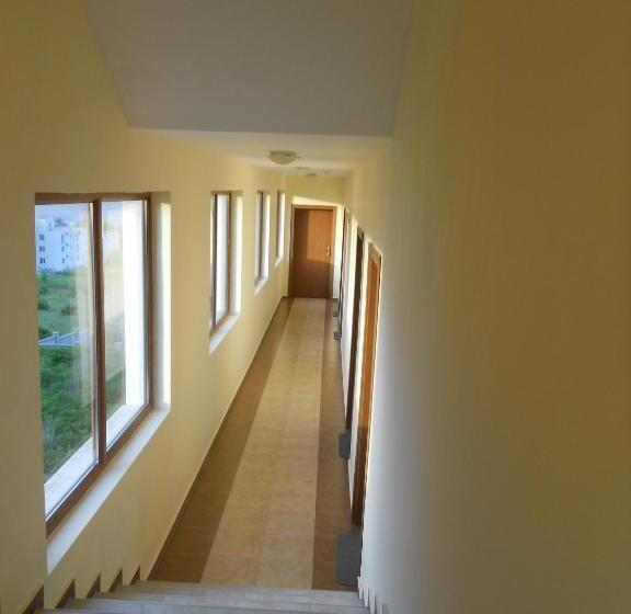 פנסיון Family Hotel Amore