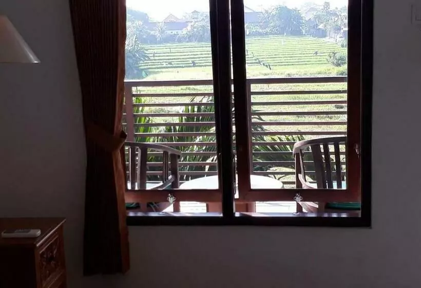 ペンション Leo Home Stay