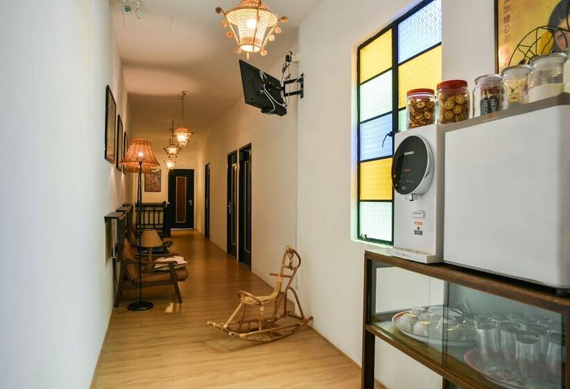 پانسیون Ohana House Hq