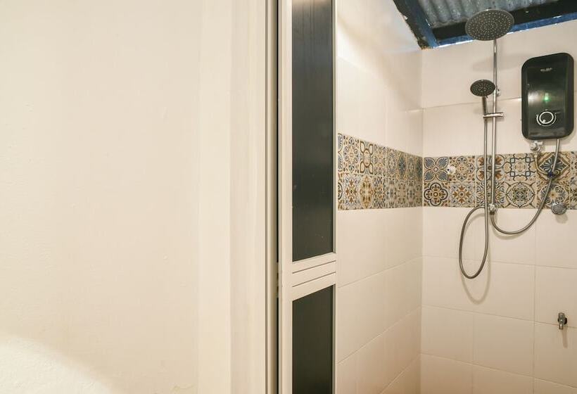 پانسیون Ohana House Hq