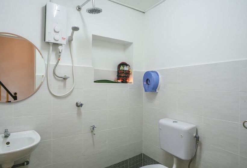 پانسیون Ohana House Hq