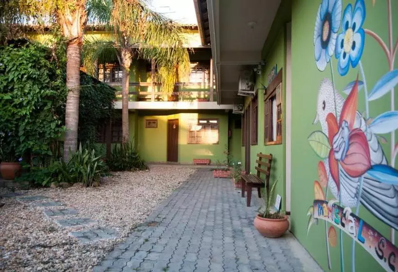 پانسیون Pousada Vila Mariscalia