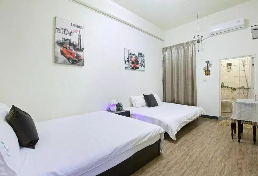 پانسیون Rara Stay