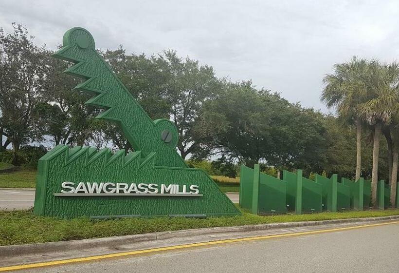 膳宿费 Sawgrass