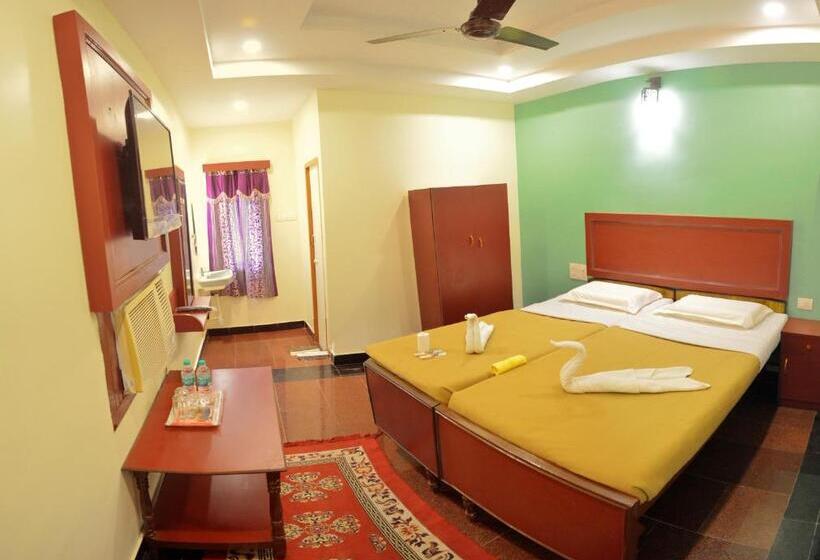 بنسيون Siva Guest House