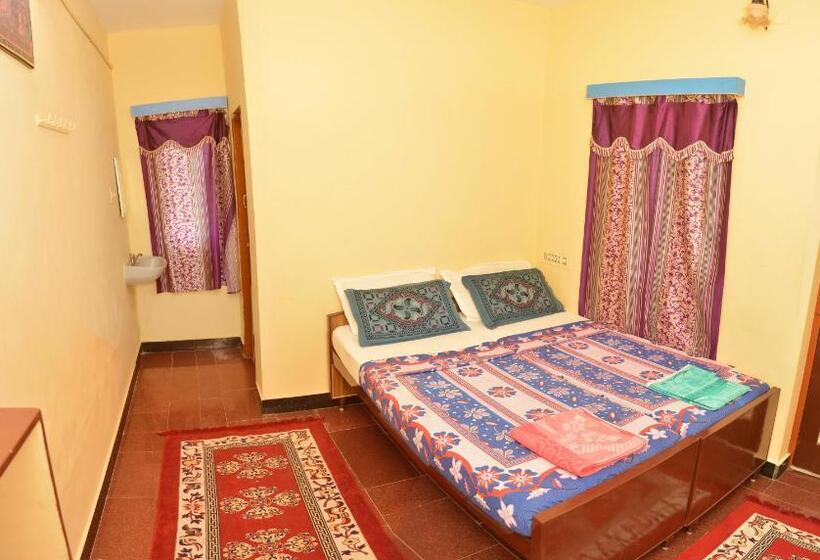 بنسيون Siva Guest House
