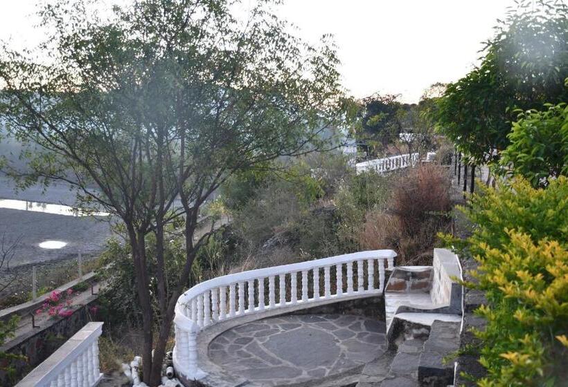 Bed and Breakfast Prime Neelkanth Forest Retreat Resort