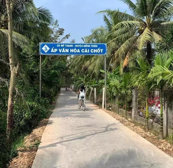 هتل Nông Trại Thảnh Thơi