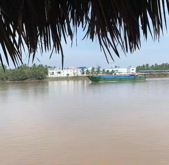 هتل Nông Trại Thảnh Thơi