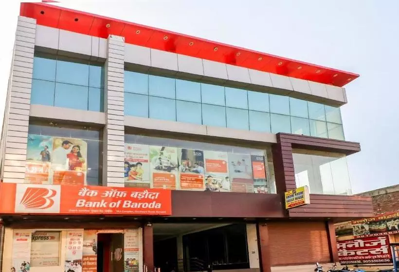 Hotelli Oyo 76431 Radhe Radhe Guest House