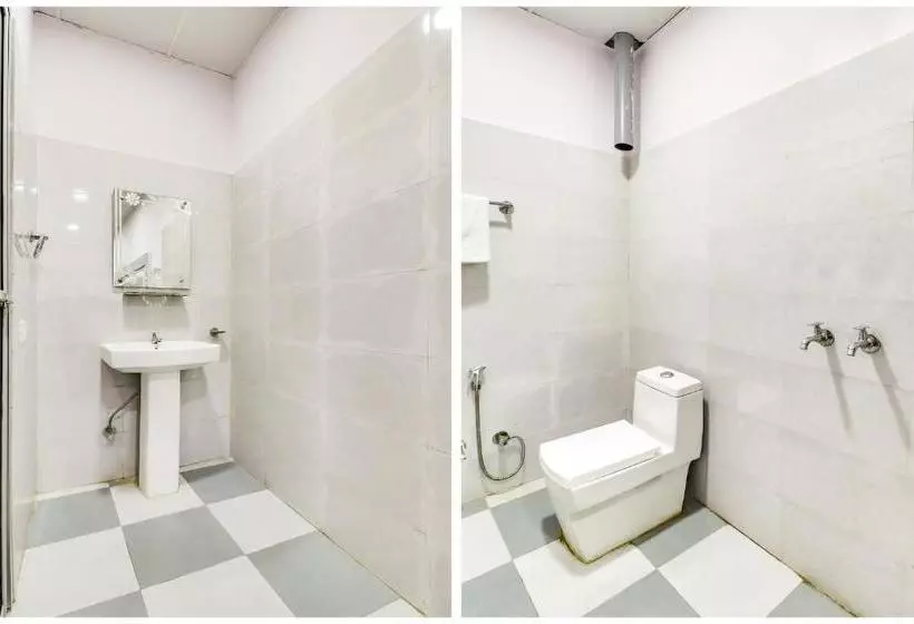 Hotelli Oyo 76431 Radhe Radhe Guest House