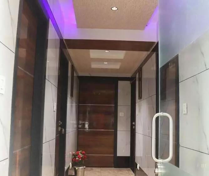 Hotelli Prince Inn