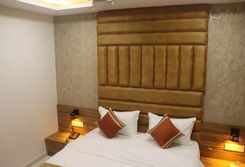 Hotelli Prince Inn