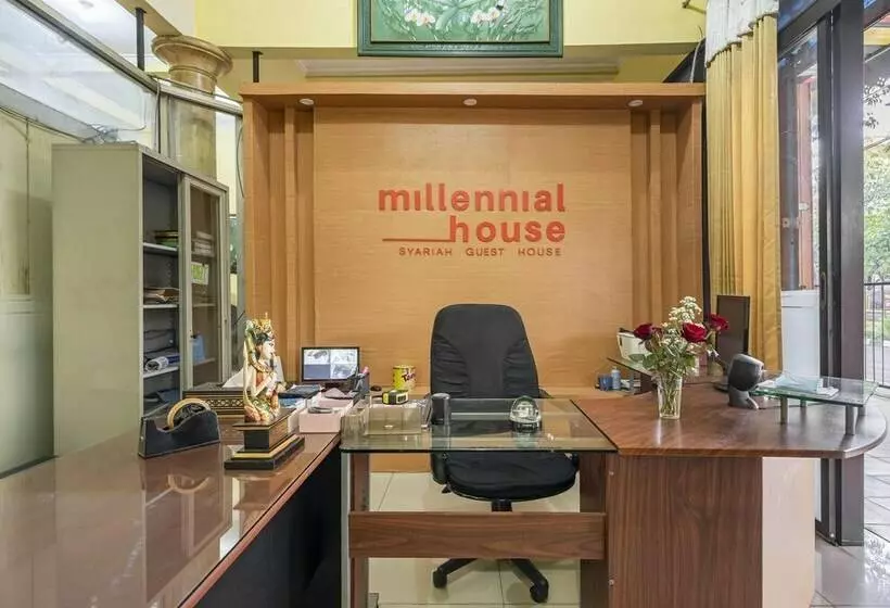 پانسیون Reddoorz Syariah @ Danau Kerinci Sawojajar