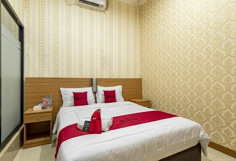 Pension Reddoorz Syariah @ Danau Kerinci Sawojajar