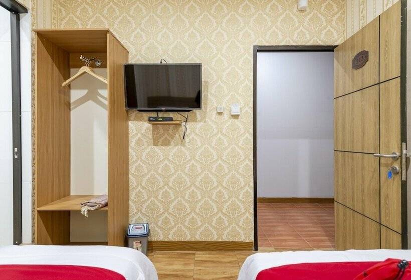 Pension Reddoorz Syariah @ Danau Kerinci Sawojajar