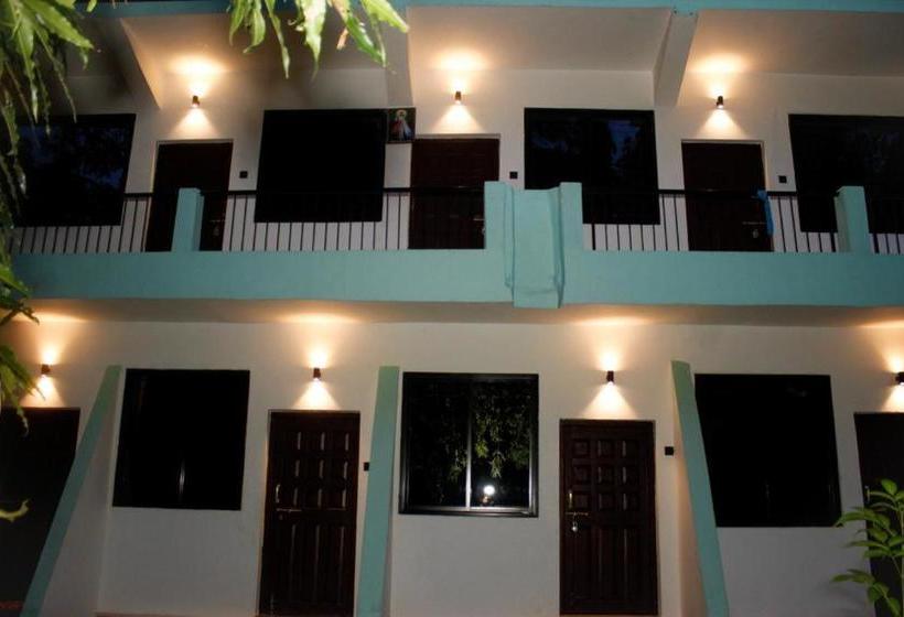 مبيت وإفطار Beach Deluxe Carolina Guesthouse & Villa