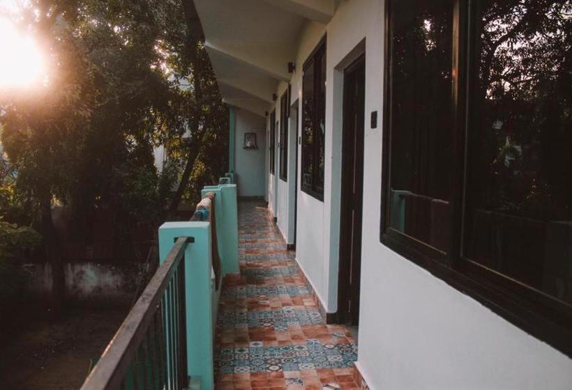 مبيت وإفطار Beach Deluxe Carolina Guesthouse & Villa