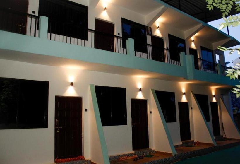 مبيت وإفطار Beach Deluxe Carolina Guesthouse & Villa