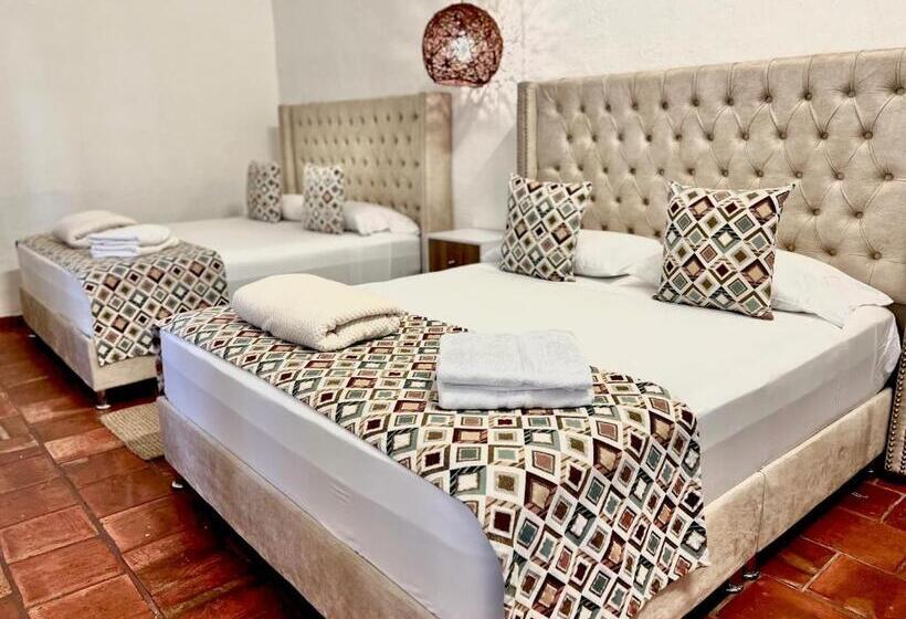 هتل Boutique El Campanario