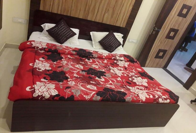 Hotel Goroomgo Jsb Rooms Patia Bhubneshwar