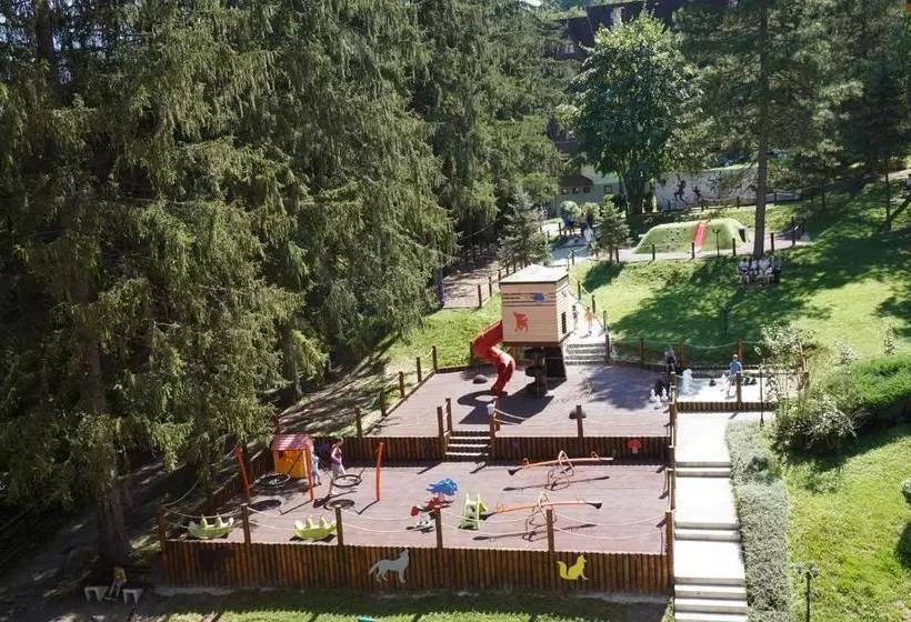 هتل Idila