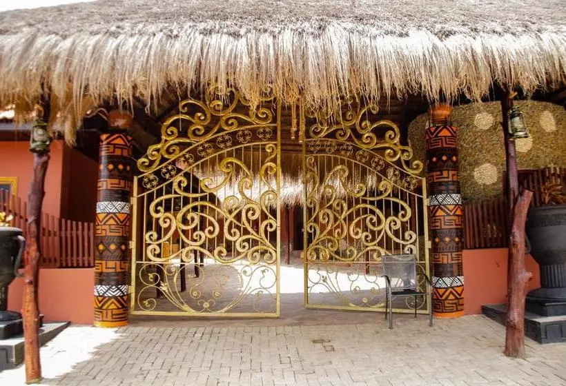 ホテル Ike S Cultural Village