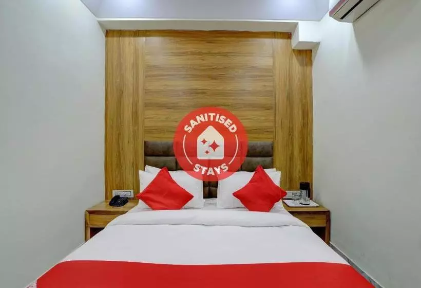 هتل Oyo 76747  Sai Villa