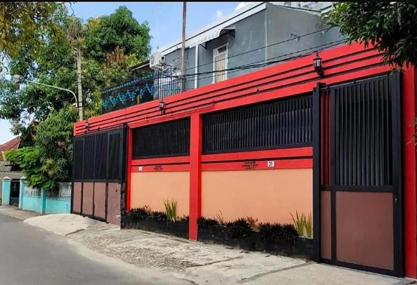 ホテル Oyo 90119 Dorowati Guesthouse