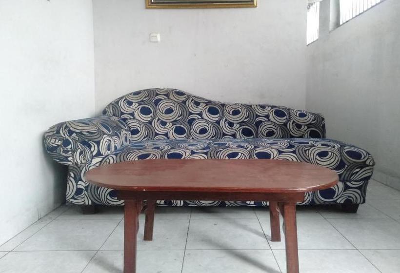 ホテル Oyo 90119 Dorowati Guesthouse