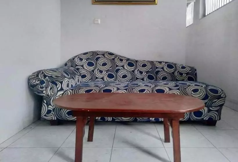ホテル Oyo 90119 Dorowati Guesthouse