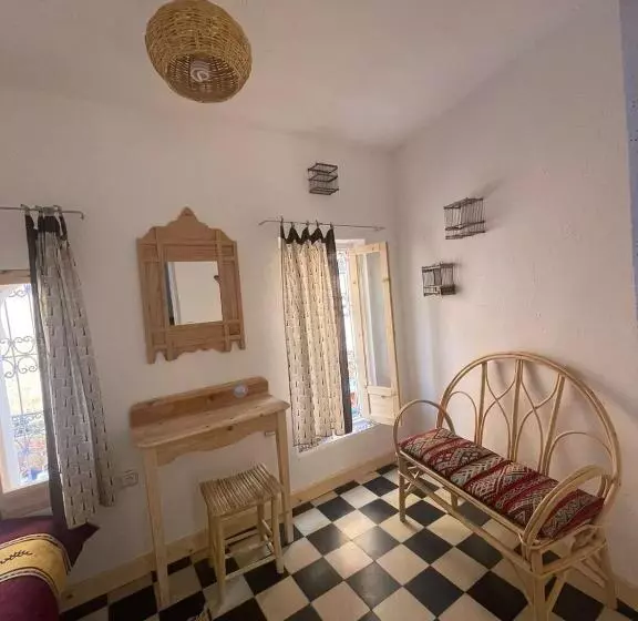 Vallparadis Pension Familiar Firdaus