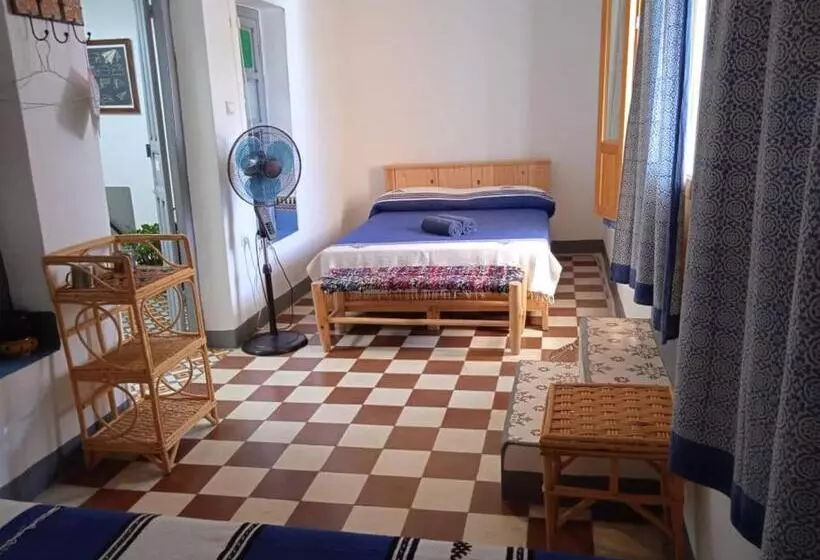 Vallparadis Pension Familiar Firdaus